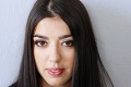 Okúzľujúca brunetka Lea: Charizma nesmie chýbať