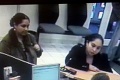 Polícia: Dve neznáme ženy oklamali mladú bankárku!