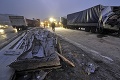 Nehoda na českej diaľnici: Zrazilo sa 5 nákladiakov a osobné auto