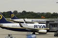 Hrôza v lietadle Ryanairu: Opitý Nemec chcel zabiť posádku!