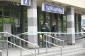 Ozbrojený lúpežník prepadol stávkovú kanceláriu v Bratislave