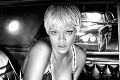 Aká na koncertoch, taká aj v súkromí: Rihanna na facebooku