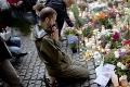 Šialenec Breivik: Čo prezdrádzajú symboly na jeho uniforme?