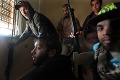 Líbyjskí povstalci prevzali kontrolu nad letiskom v Misuráte