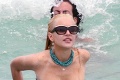 Lindsay Lohan: Najprv ukázala zadok, teraz jej vybehli prsia!