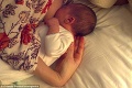 Čerstvá mamina Miranda Kerr: Počas fotenia stihla aj dojčiť!