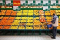 Klesne DPH na potraviny aspoň o 1%? Radičová to pripúšťa