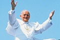 To je viera: Poliak prišiel na blahorečenie Jána Pavla II. do Ríma pešo!