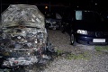 Rušná noc na Záhorí: V autobazári museli hasiť dva fordy