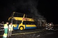 Požiar autobusu: Vo Francúzsku ratovali 66 Slovákov!