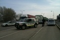 Kamión s prekurzorom z Maďarska čakali desiatky kukláčov