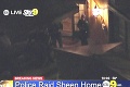 Do domu Charlieho Sheena vtrhla polícia, zhabala mu zbraň!