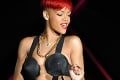 Rihanna je opäť sama: Milenca poslala k vode!