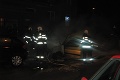 V bratislavských Podunajských Biskupiciach horelo auto!