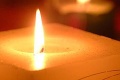 Pri požiari v byte zomrel človek, zrejme ho spôsobila sviečka