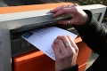 Zbytočný poplach: Poštu v Hnúšti vystrašil rozsypaný sunar