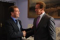 Schwarzenegger sa v Rusku scvrkol: Kam sa podeli jeho nohy?