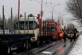 VIDEO - Protesty sa stupňujú: Dnes má Bratislavu blokovať 500 kamiónov!