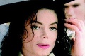 V dome Michaela Jacksona († 50) našli drogy