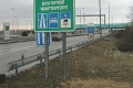 Vodiči, pozor! Rakúska diaľnica A6 je spoplatnená od hraníc!