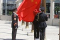 VIDEO: Krv pri prezidentskom paláci, Číňania napadli Slovákov!