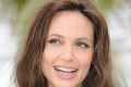 Lekári varujú Angelinu Jolie: Ďalším pôrodom riskuje infarkt!