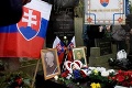 Skupina ľudí spomínala na Slovenský štát pri Tisovom hrobe