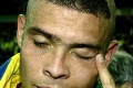 VIDEO - Ronaldo sa po roku vrátil: A dostal mikrofónom do oka!