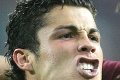 VIDEO - Tréner Wenger: Ronaldo je arogantný, preto ho faulujú!