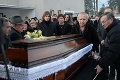 Cmorik na pohrebe otca: Na Slávika prídem, oci!