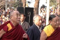 Čínska polícia rozháňala tibetských mníchov slzným plynom