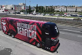 Na autobus Benficy zaútočili vandali: Jeden z hráčov má problémy so zrakom