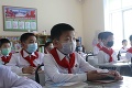 Severná Kórea opäť otvorila školy: Počet nakazených v krajine nedá expertom spávať