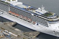 Výletná loď kotviaca v Japonsku: 34 členov posádky sa nakazilo koronavírusom