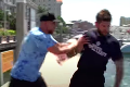 Černák hodil fanúšika Toronta do vody: Tampa zverejnila zaujímavé video