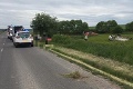 Vážna dopravná nehoda v Rimavskosobotskom okrese: Muža v kritickom stave previezol vrtuľník