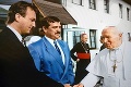 Bývalý šéf štátnej ochranky spomína na pápežove návštevy Slovenska: Pohľad, ktorý Jána Pavla II. dojal k slzám