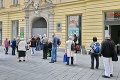 Česká republika počas pandémie: Uvoľňujú opatrenia, počet nakazených stúpol