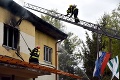 Požiar budovy Obecného úradu v Zatíne: Zasahovala desiatka hasičov, hlásia veľké škody