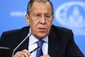 Český týždenník zverejnil správu o pláne zabiť miestnych politikov: Sergej Lavrov reaguje