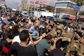 Nepokoje v Libanone si vyžiadali aj mŕtveho: Protestujúci podpálili banku