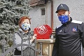 Slovenské kluby pomáhajú počas pandémie: Dezinfikovali koše, seniorom rozniesli balíčky pomoci!