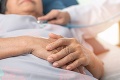 Obavy zo šírenia koronavírusu: V ďalších slovenských nemocniciach zakázali návštevy