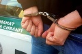 Polícia obvinila z lúpeže 30-ročného muža: Hrozí mu 12 rokov väzenia