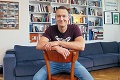 Moderátor Michal Kovačič si byt navrhol sám: Inšpiroval sa seriálom Priatelia