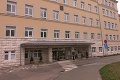 Situácia v skalickej nemocnici: Počet covid pacientov nestúpa, štyria zvádzajú náročný boj