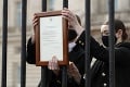 Londýn sa ponoril do smútku: Zvon vo Westminsterskom opátstve odbil 99-krát