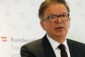 Vyhrážky, kolaps aj priznané chyby: Rakúsky minister zdravotníctva Anschober odstupuje