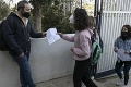 Grécko otvorilo stredné školy po 5 mesiacoch: Žiaci aj učitelia sa budú testovať dvakrát týždenne
