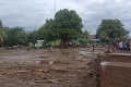 Obrovské nešťastie v Indonézii: Najmenej 41 ľudí prišlo o život pri záplavách a zosuvoch pôdy